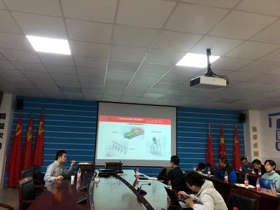 電子與物聯(lián)網(wǎng)學(xué)院成功舉辦“重電大講堂”第15期學(xué)術(shù)沙龍，聚焦網(wǎng)絡(luò)信息技術(shù)服務(wù)新趨勢(shì)